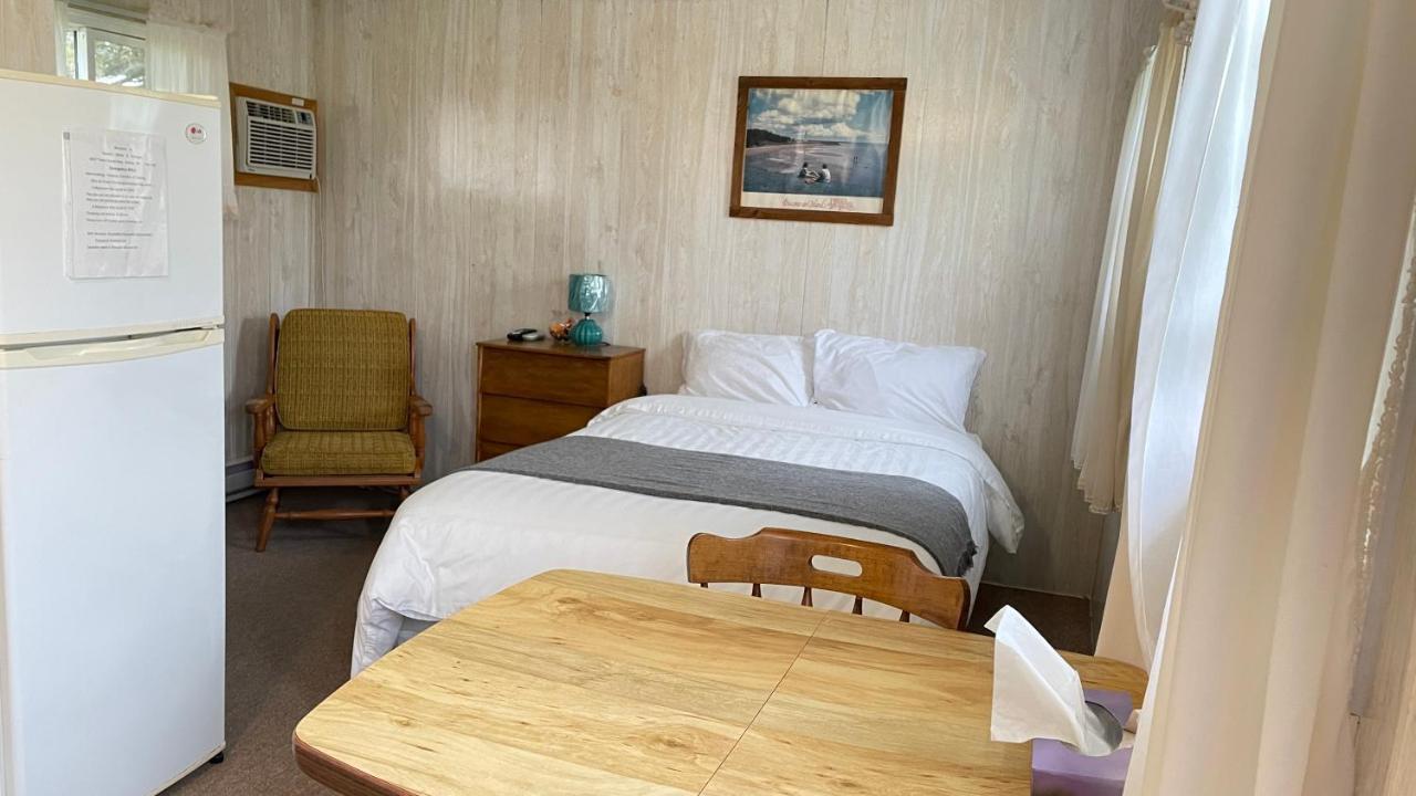 Rachel'S Motel And Cottages Surrey Dış mekan fotoğraf
