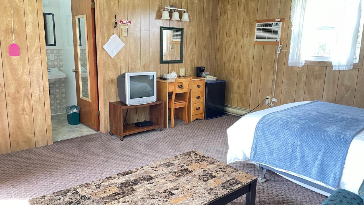 Rachel'S Motel And Cottages Surrey Dış mekan fotoğraf